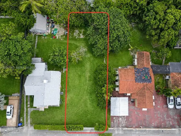 26th St, Miami, FL 33142