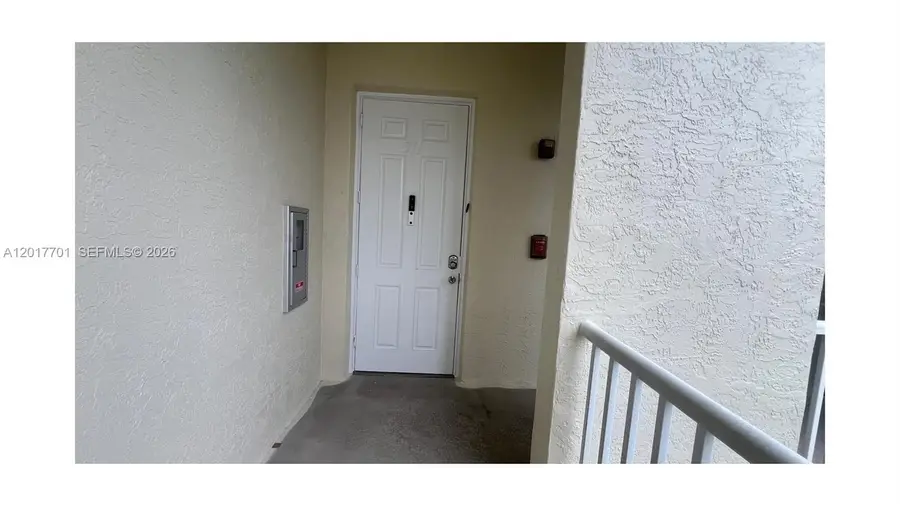 3600 Oaks Clubhouse Dr #511, Pompano Beach, FL 33069 - #3