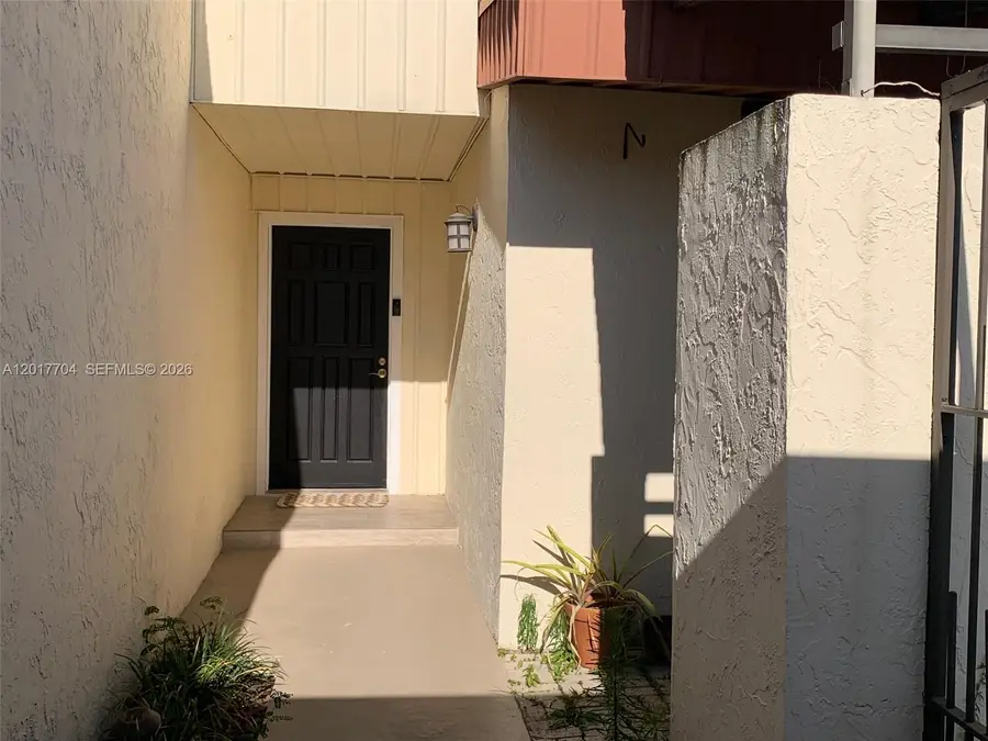 7655 SW 106th Ave, Miami, FL 33173 - #3