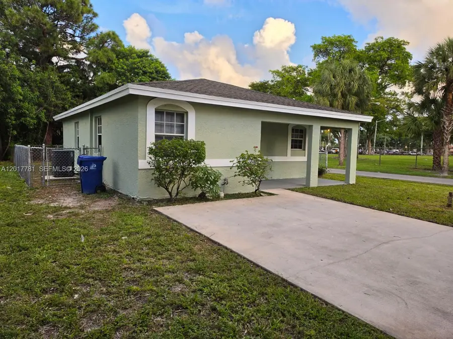 700 NW 19th Ter, Fort Lauderdale, FL 33311 - #3