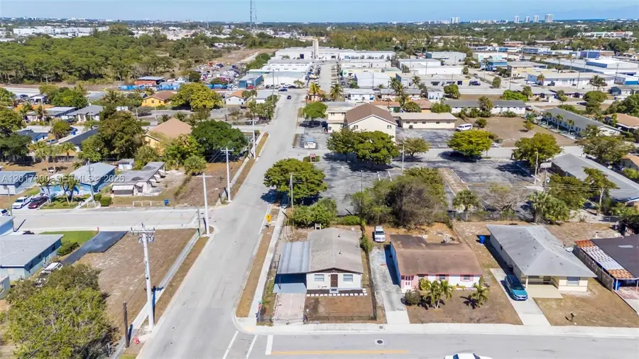 1296 W 36th St, Riviera Beach, FL 33404 - #3