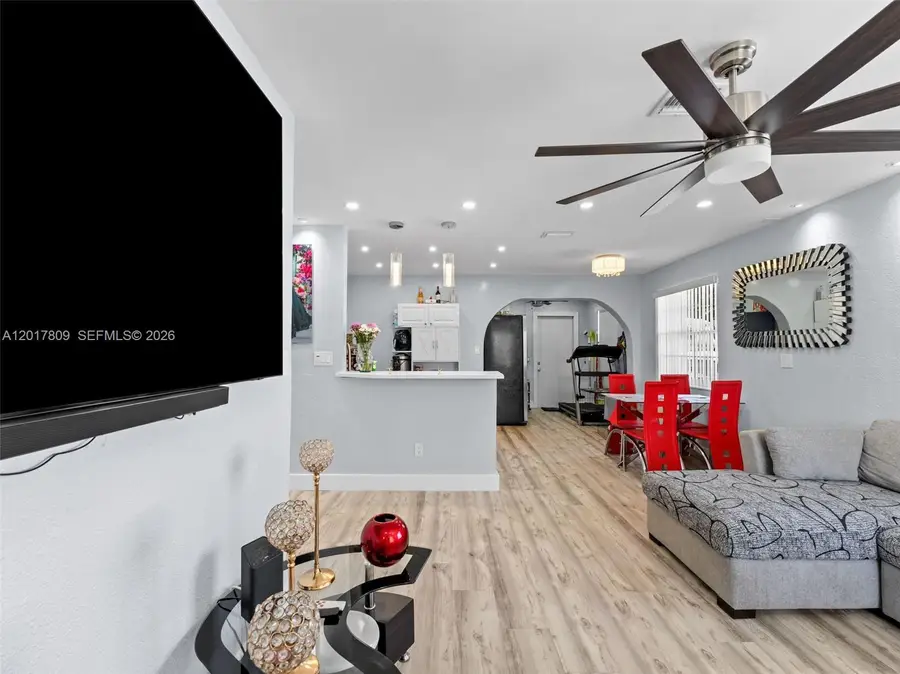 6432 Perry St, Hollywood, FL 33024 - #3