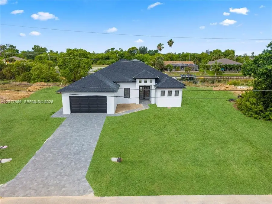 502 NE 5th Pl, Cape Coral, FL 33909 - #3