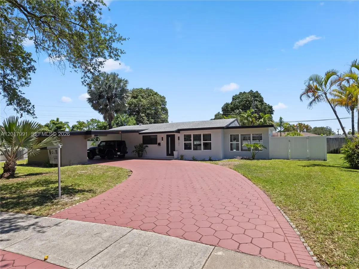 421 S 56th Ter, Hollywood, FL 33023 - #1