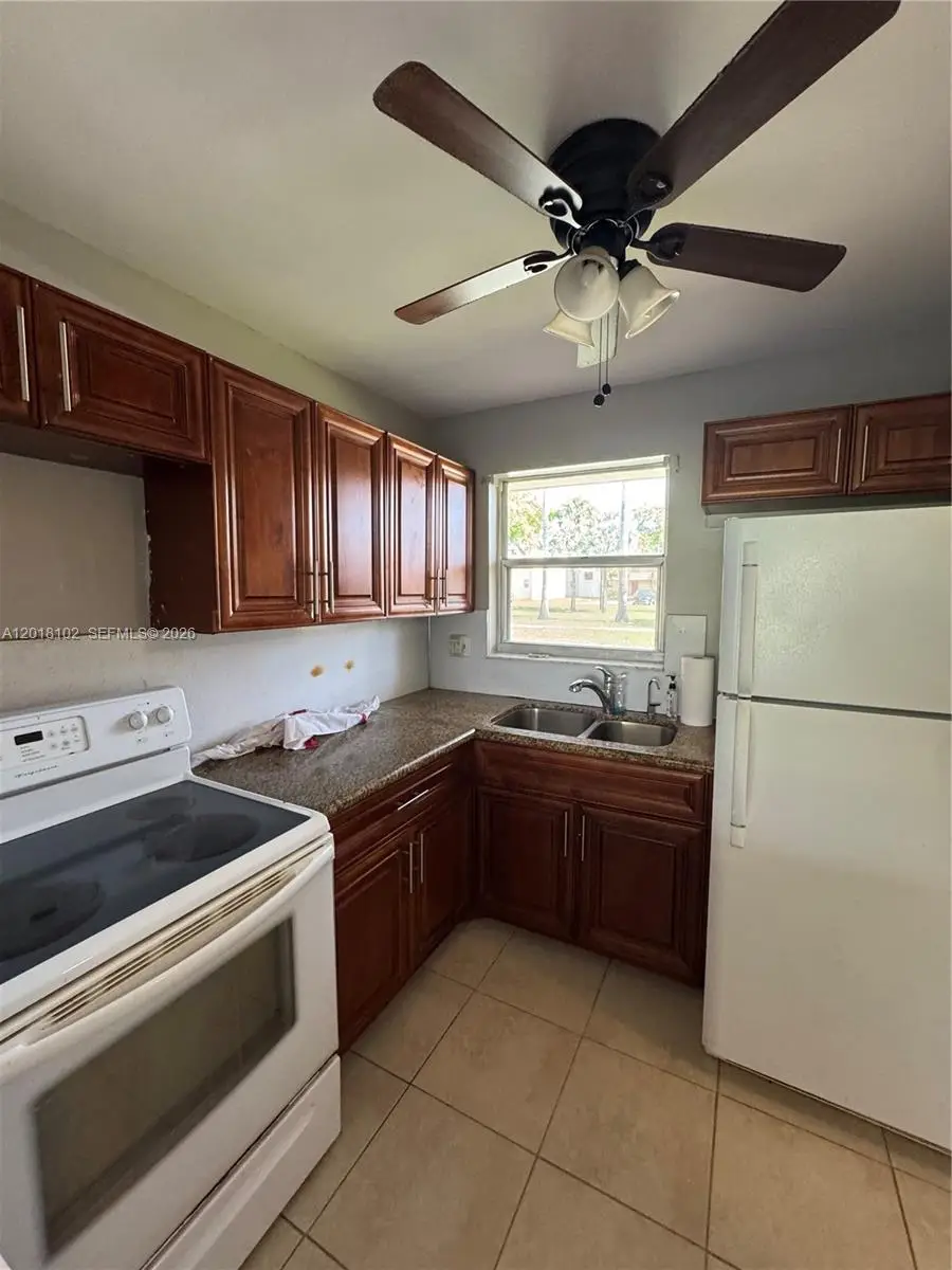 8060 N Sunrise Lakes Dr #105, Sunrise, FL 33322 - #3