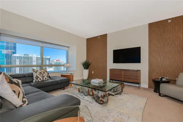 1435 Brickell Ave #3012, Miami, FL 33131