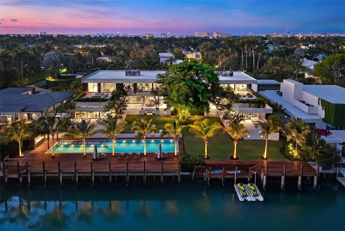 1420 W 23rd St, Miami Beach, FL 33140 - #1