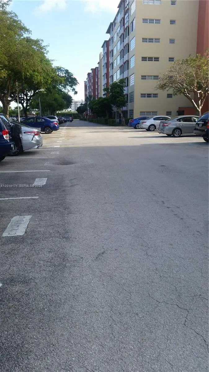 Address Withheld By Seller, Miami, FL 33179 - #1