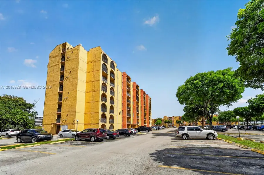4801 NW 7th St #810, Miami, FL 33126 - #3