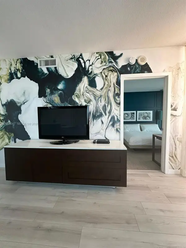 17315 Collins Ave #2006, Sunny Isles Beach, FL 33160