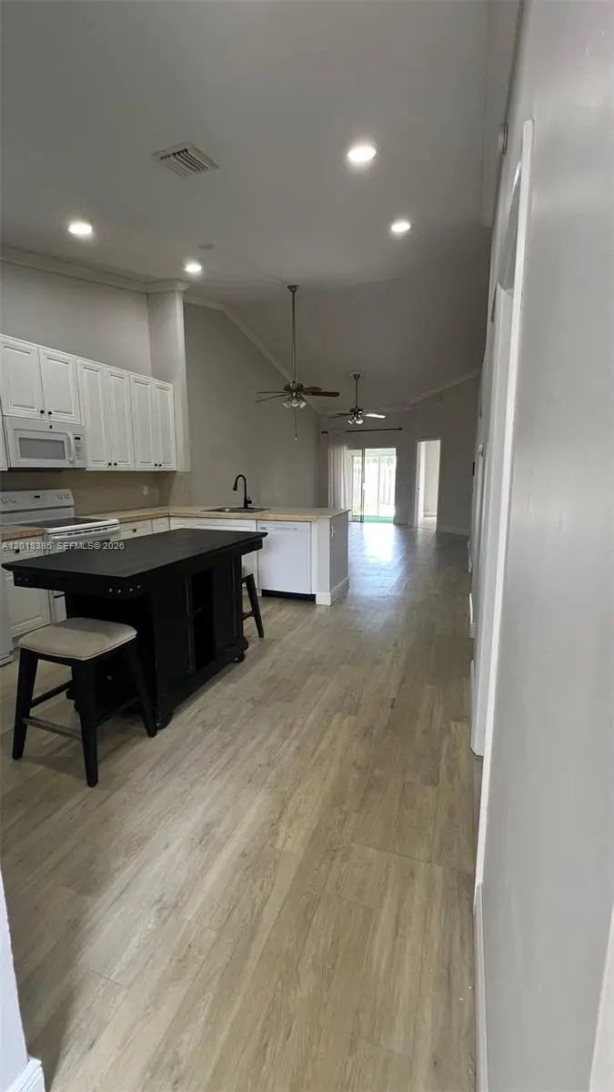 11065 NW 38th Pl, Sunrise, FL 33351 - #2
