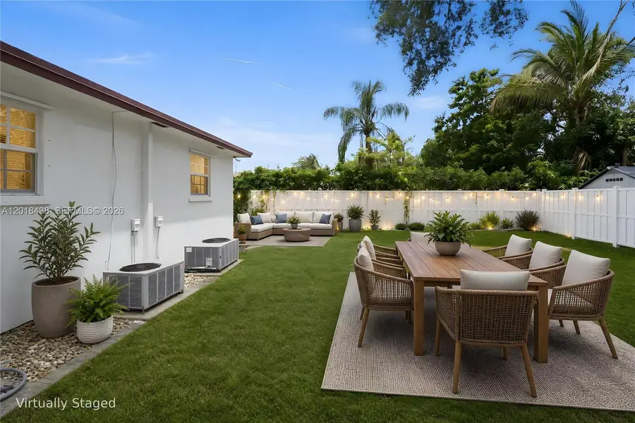 125 SW 3rd Ave, Hallandale Beach, FL 33009 - #2