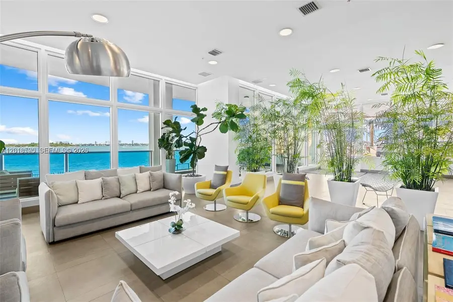725 NE 22nd St #PH2A, Miami, FL 33137 - #3
