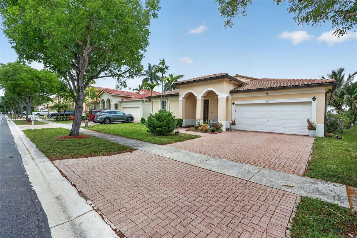 3985 NE 15th St, Homestead, FL 33033 - #1