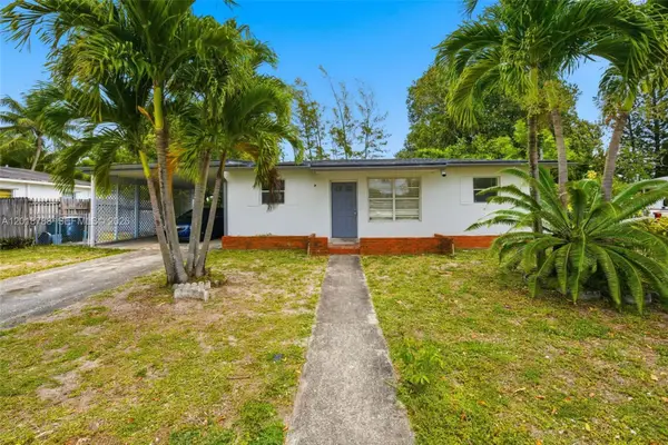 4621 SW 31st Dr, West Park, FL 33023