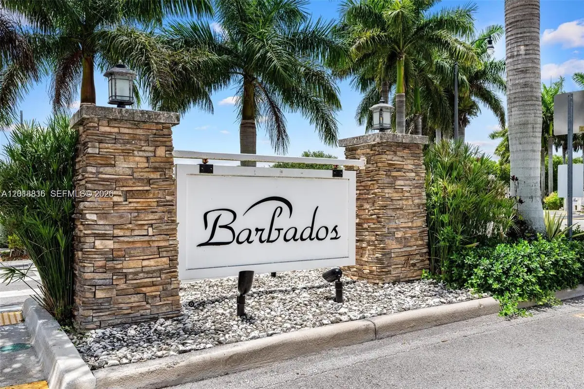 2542 NE 1st St, Homestead, FL 33033 - #1