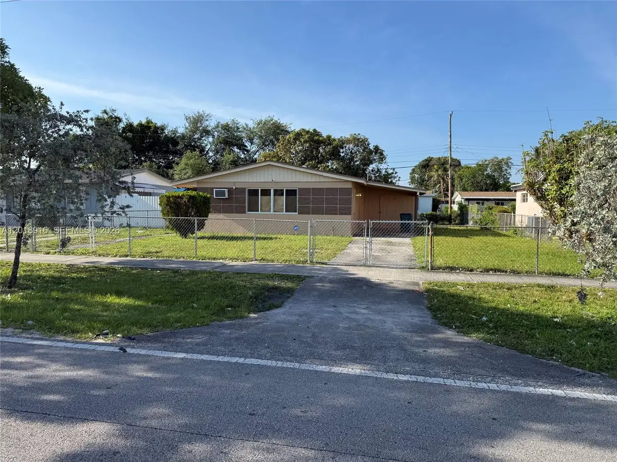 3020 NW 71st St, Miami, FL 33147 - #1