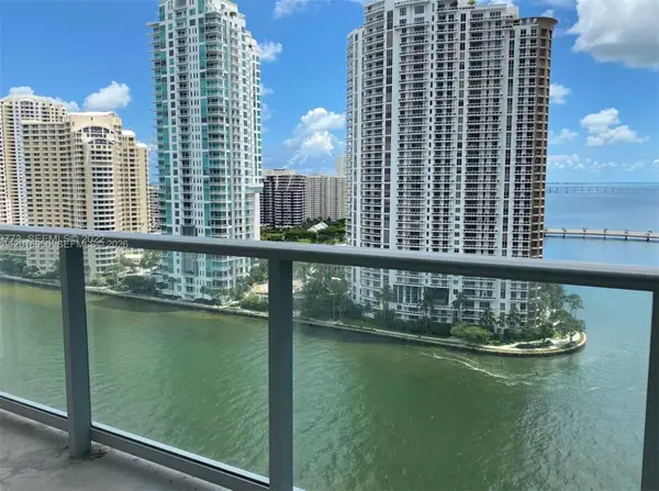 300 S Biscayne Blvd #T-1606, Miami, FL 33131