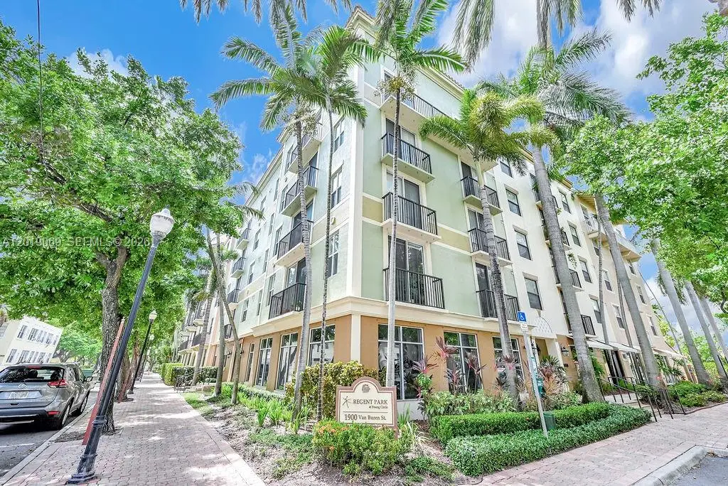 1900 Van Buren St #113B, Hollywood, FL 33020 - #1