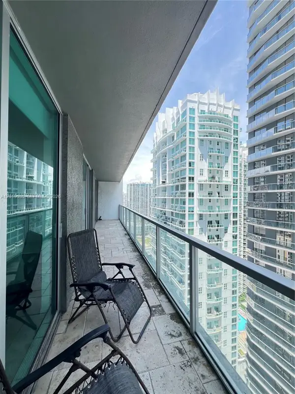55 SE 6th St #3305, Miami, FL 33131