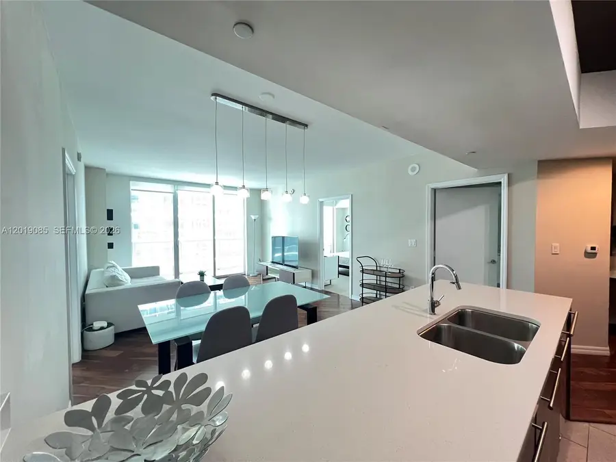55 SE 6th St #3305, Miami, FL 33131 - #3