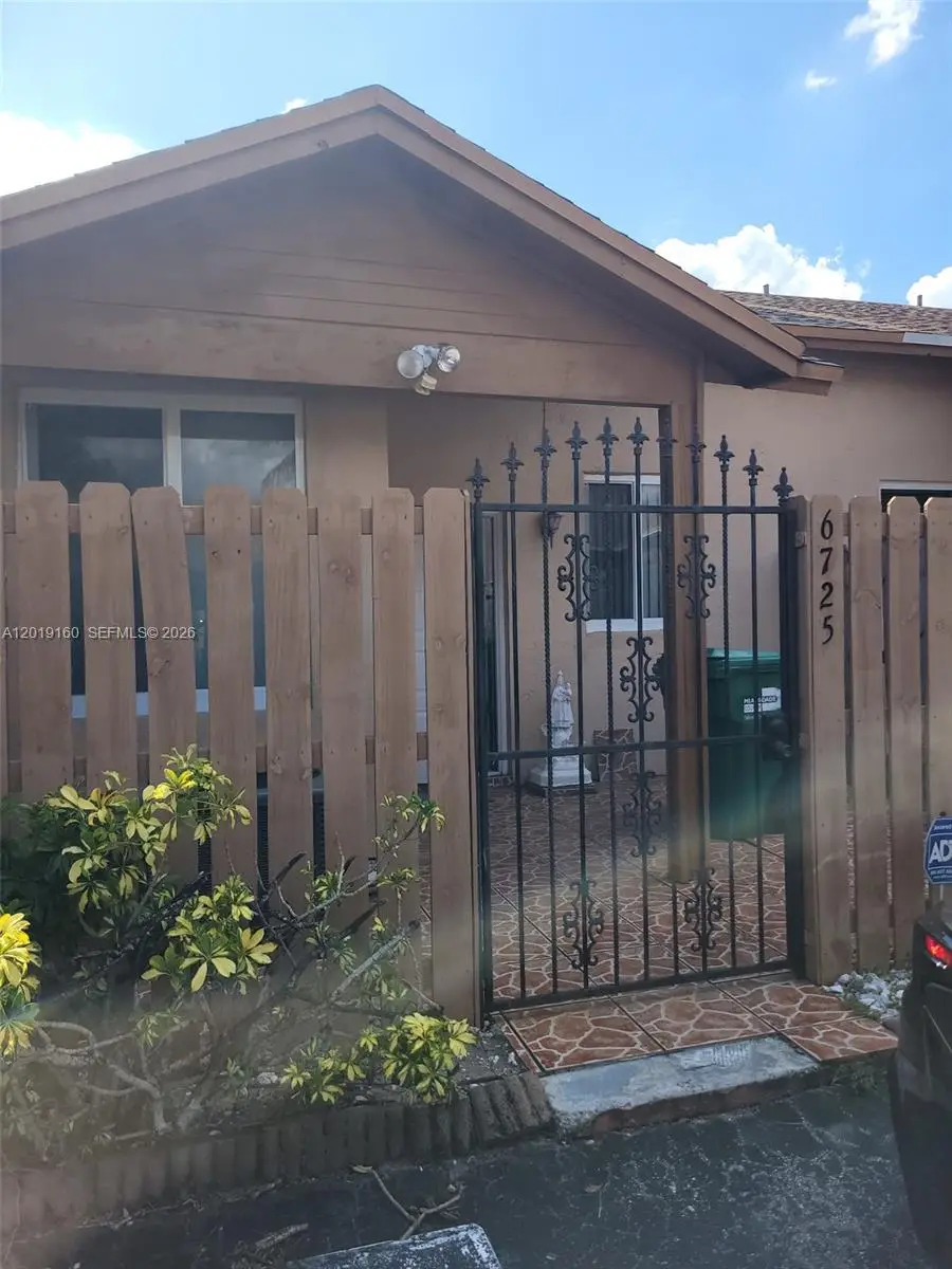 6725 NW 188th Ter, Hialeah, FL 33015 - #1