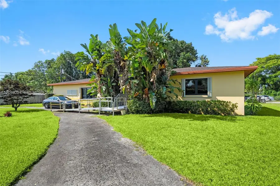 511 Dunad Ave, Opa Locka, FL 33054 - #3