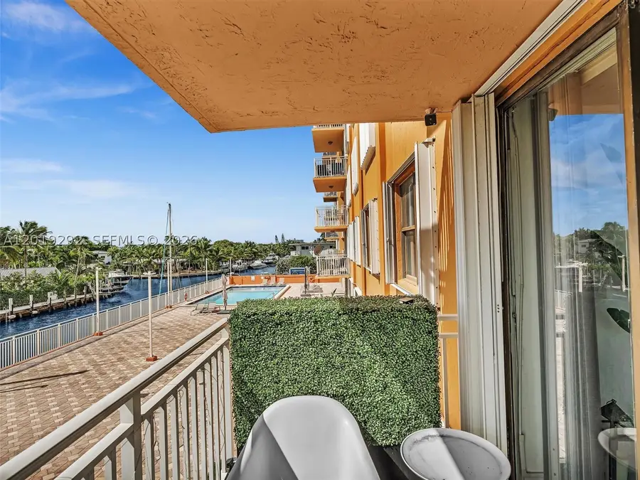 2450 NE 135th St #201, North Miami, FL 33181 - #3