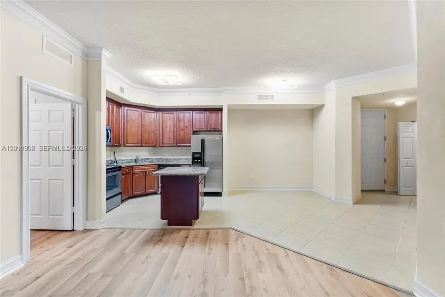 3001 NE 185th St #219, Aventura, FL 33180 - #2