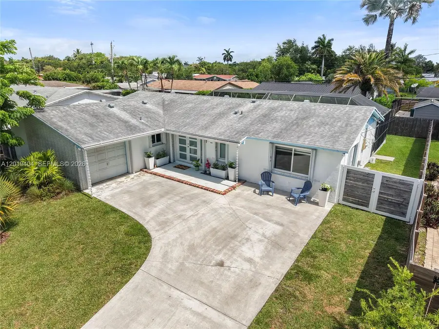 10455 SW 200th St, Cutler Bay, FL 33157 - #3