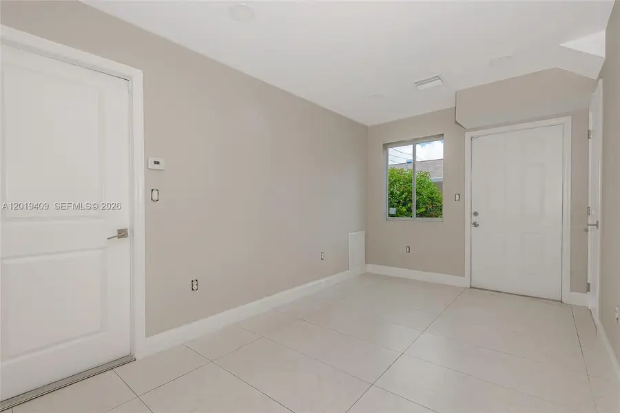 811-817 NW 3rd Ave, Fort Lauderdale, FL 33311 - #3