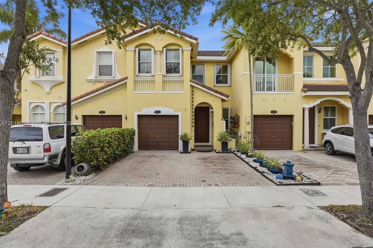 914 SW 151st Pl, Miami, FL 33194 - #1