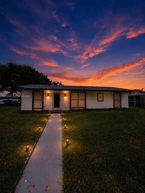 20211 NW 42nd Ave, Miami Gardens, FL 33055