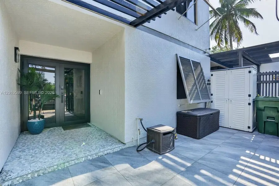 10750 S Golfview Dr, Pembroke Pines, FL 33026 - #3