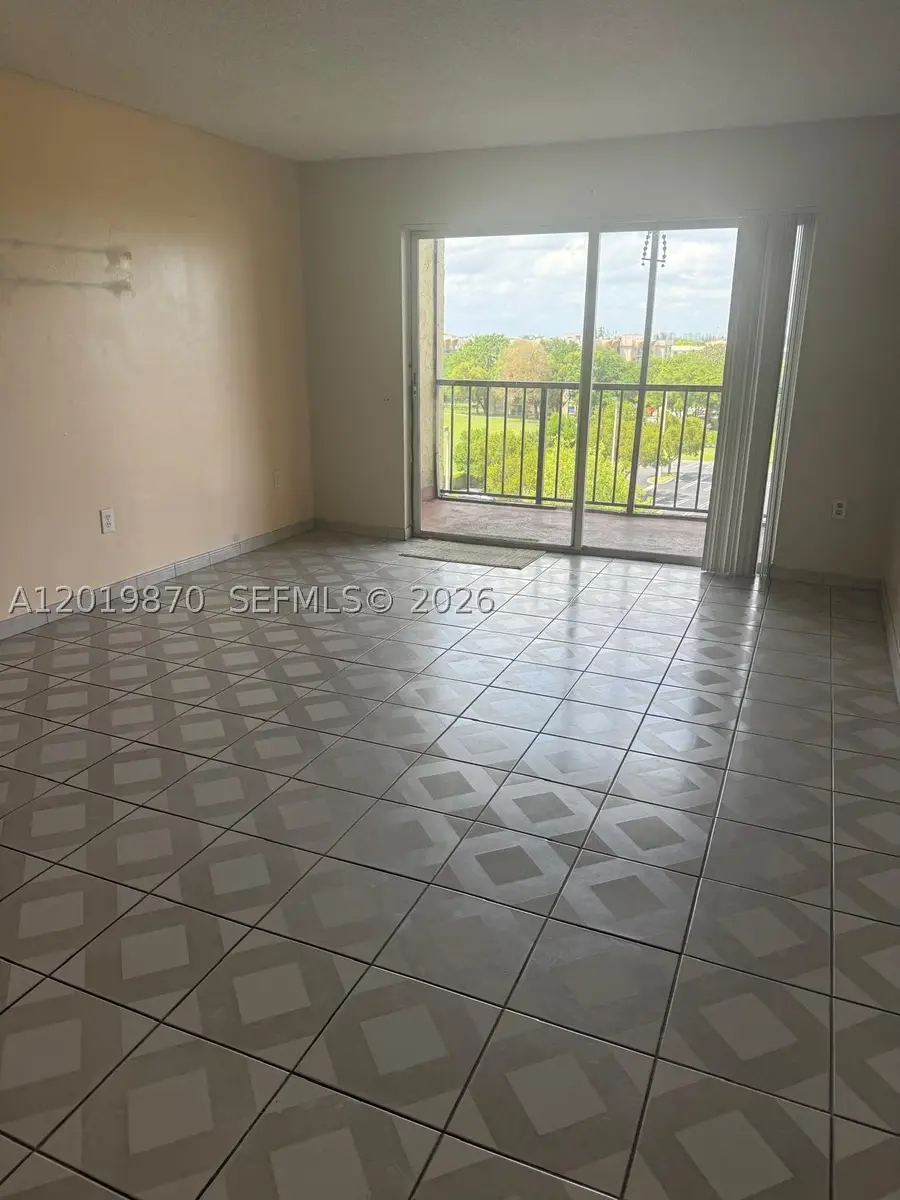 Address Withheld By Seller, Miami, FL 33174 - #2