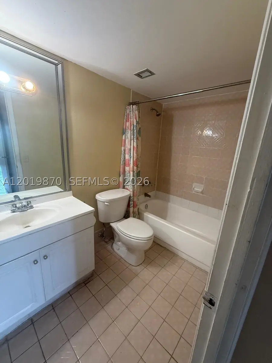 Address Withheld By Seller, Miami, FL 33174 - #3