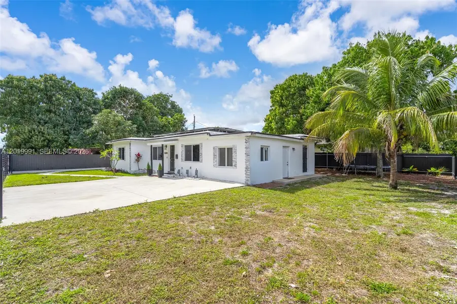 Address Withheld By Seller, Miami, FL 33168 - #2