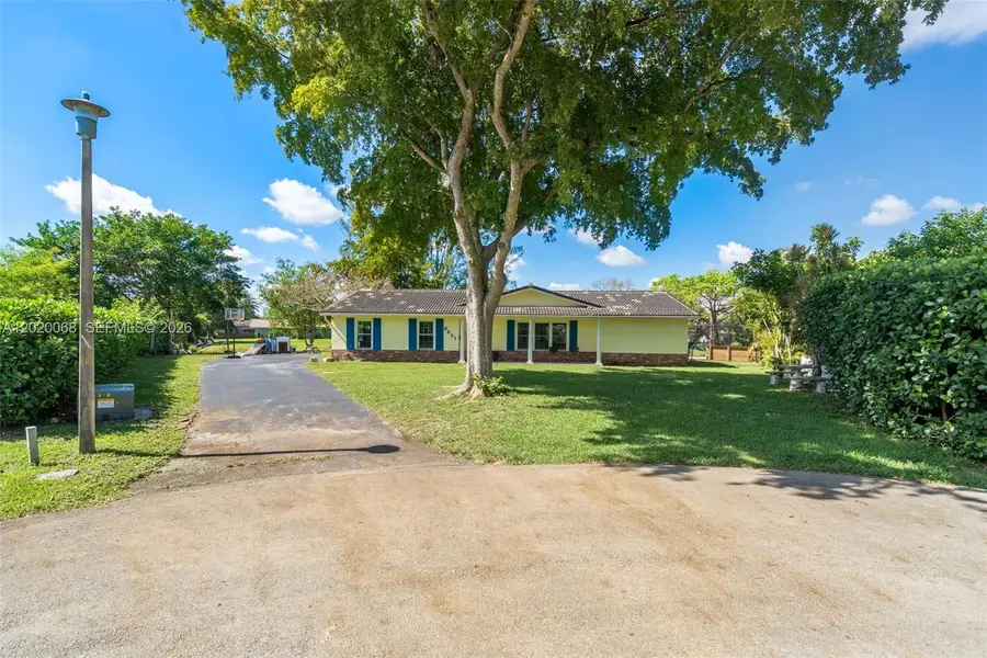 3671 NW 98th Ter, Coral Springs, FL 33065 - #3