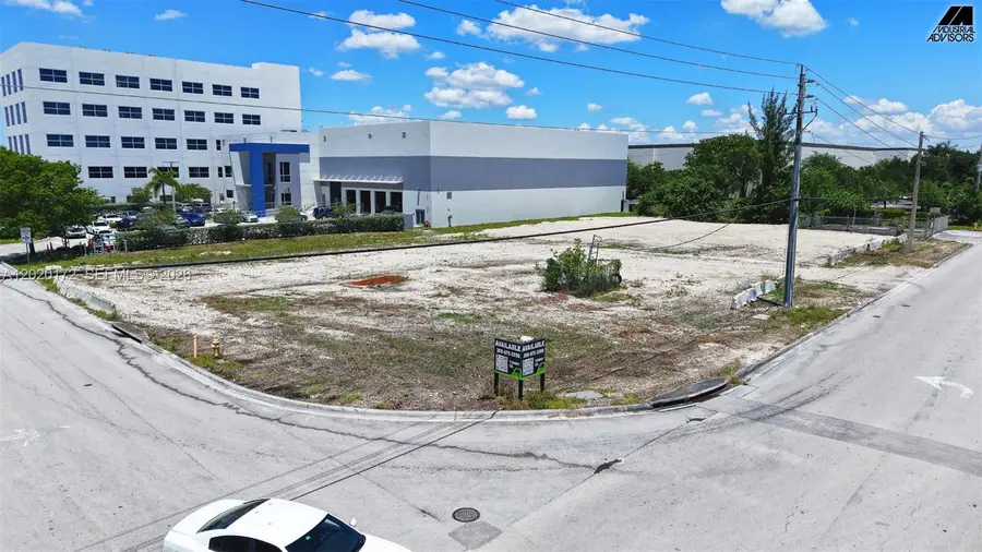 11501 NW 124th St, Medley, FL 33178 - #2
