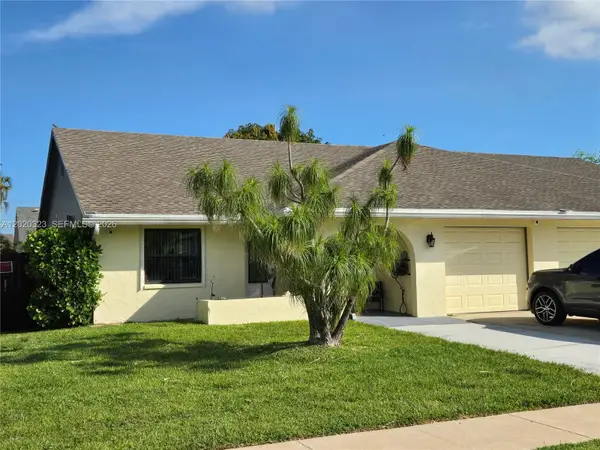 12051 Suellen Cir, Wellington, FL 33414