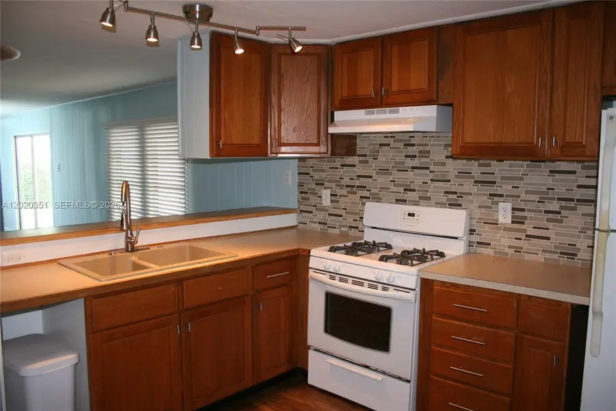 13 Old State Rd, Key Largo, FL 33037 - #2