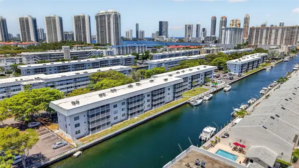3550 NE 169th St #407, North Miami Beach, FL 33160