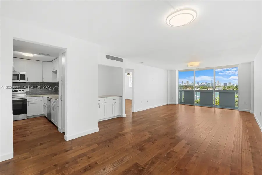 800 West Ave #527, Miami Beach, FL 33139 - #2