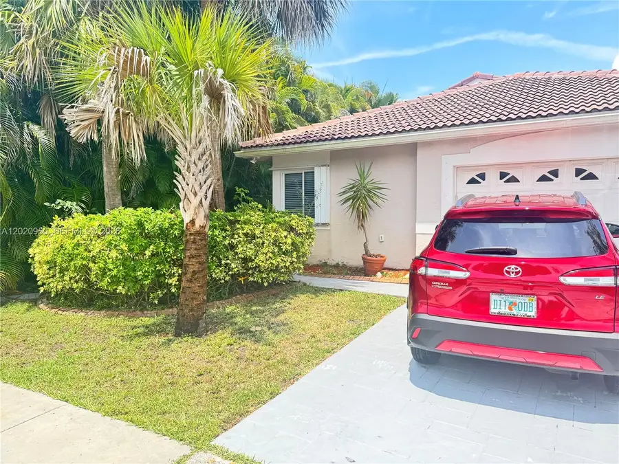 131 SW 178th Way, Pembroke Pines, FL 33029 - #2