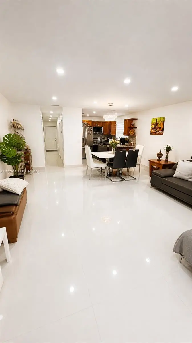 401 SW 109th Ave #14, Miami, FL 33174 - #2