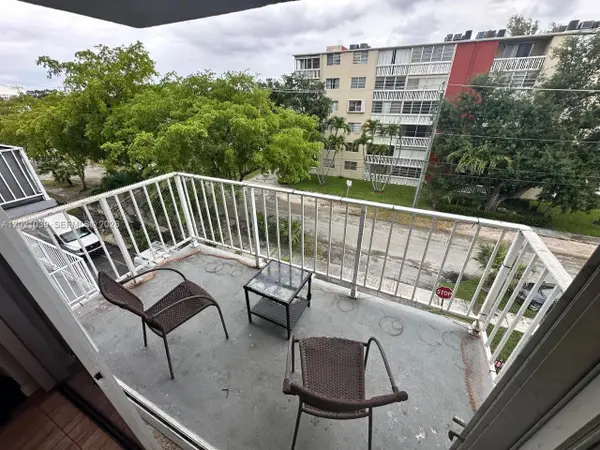 1470 NE 125th Ter #412, North Miami, FL 33161