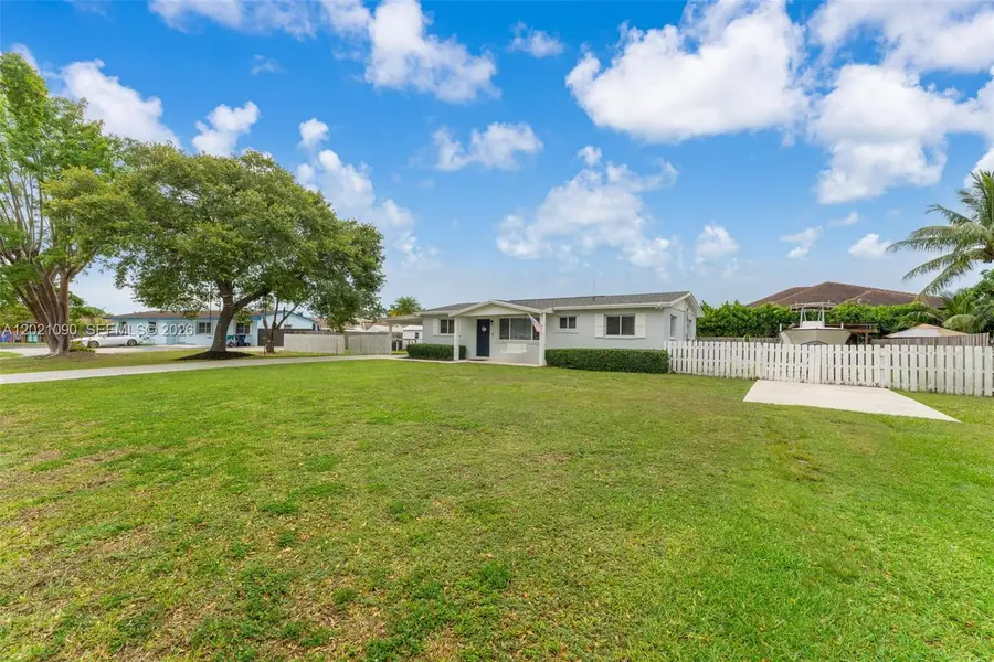 16325 SW 276th Ter, Homestead, FL 33031 - #2