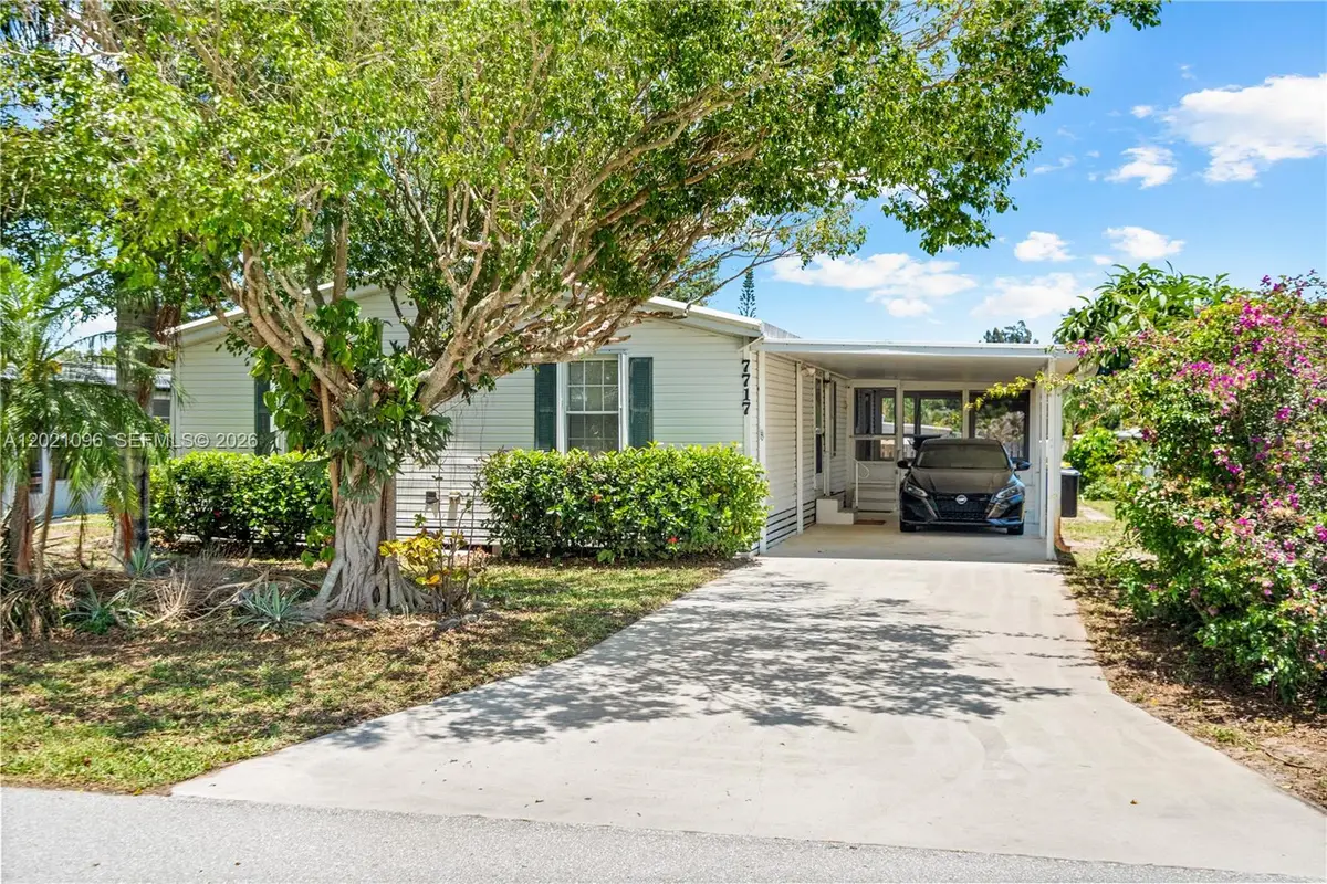 7717 SE Swan Ave, Hobe Sound, FL 33455 - #1
