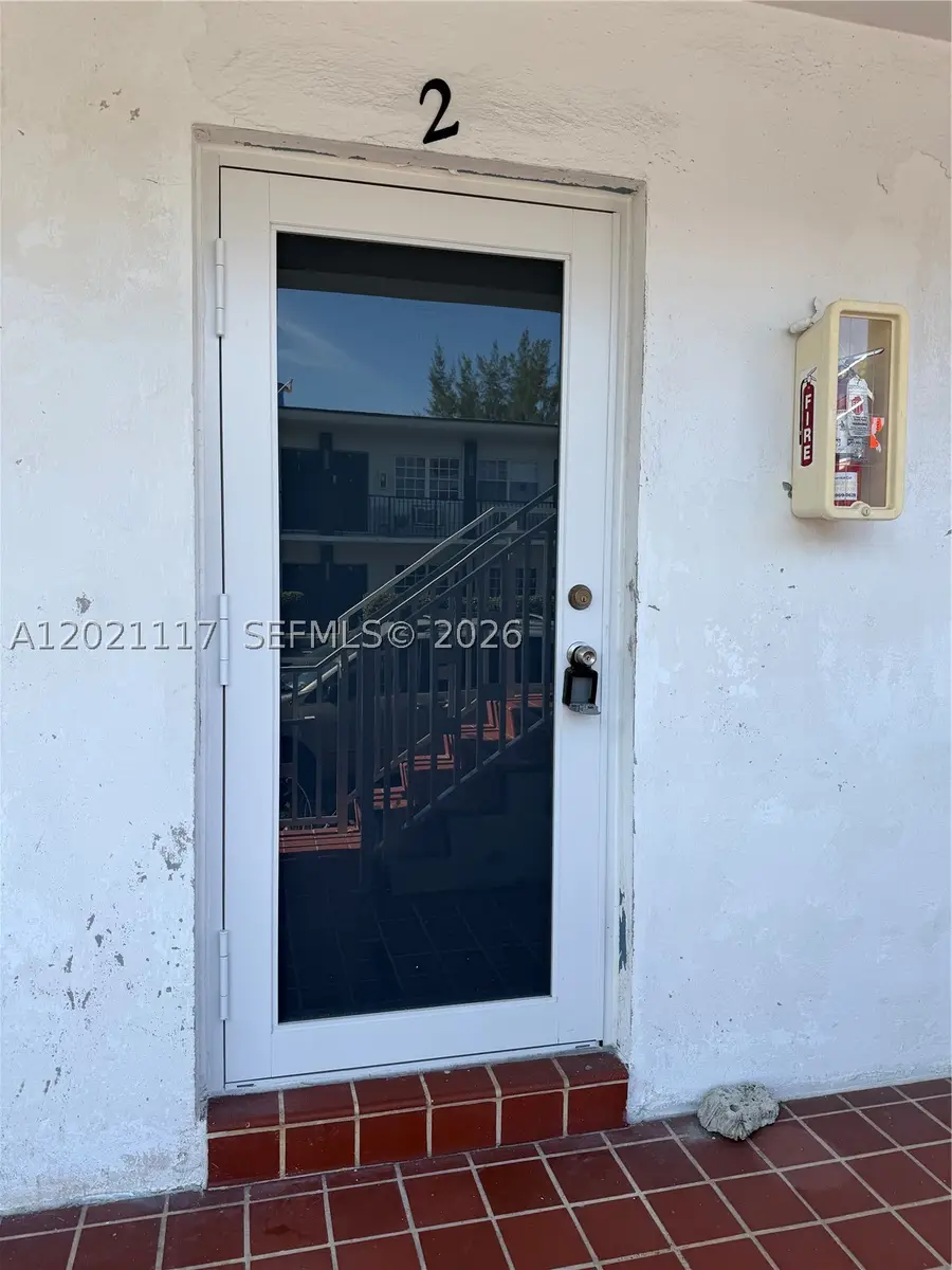 500 77th St #2, Miami Beach, FL 33141 - #2