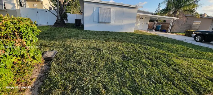 142 SE 4th Ave, Boynton Beach, FL 33435 - #2